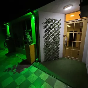 Markaz Nizami Street Отель